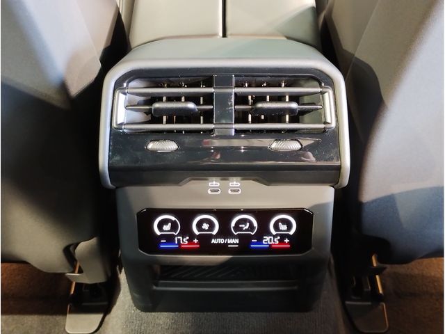 BMW i5 touring