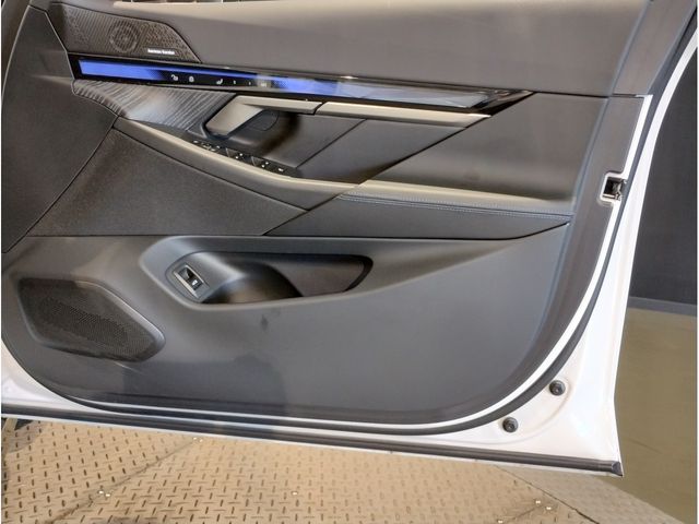 BMW i5 touring