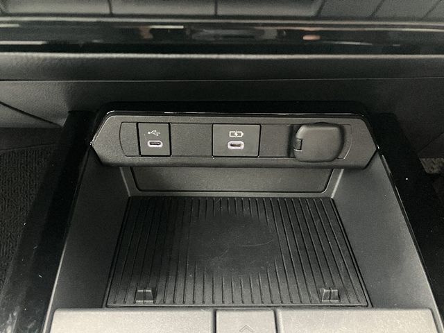 PRIUS 4WD