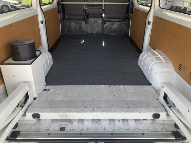 HIACE van 1.25t 2WD