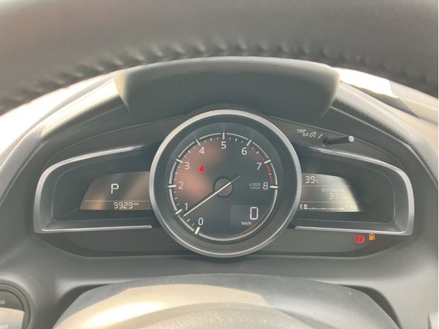 MAZDA2