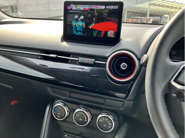 MAZDA2