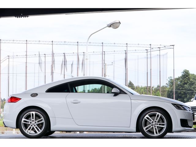 AUDI TT coupe