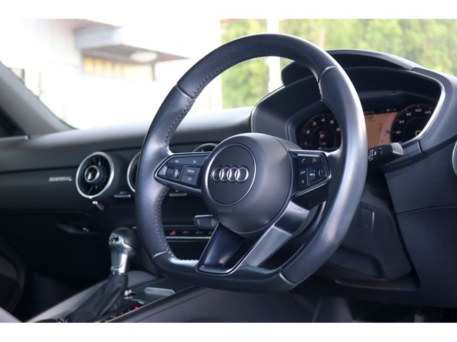 AUDI TT coupe