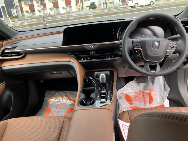 CROWN ESTATE 4WD
