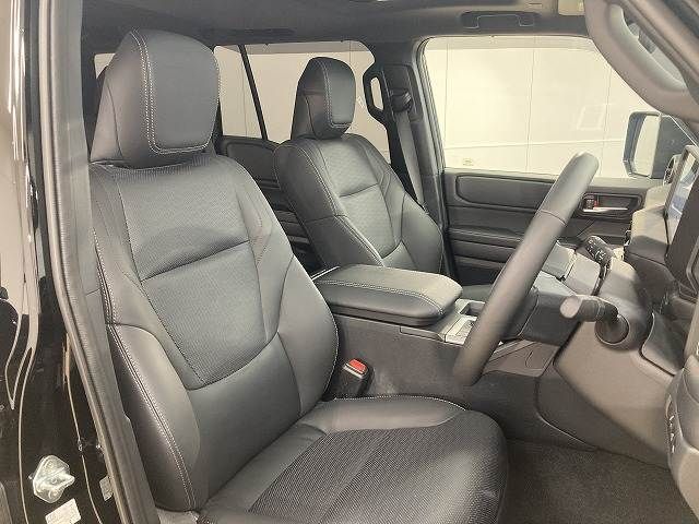 LANDCRUISER 250