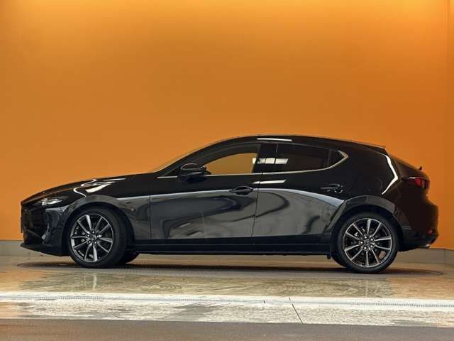 MAZDA3 FASTBACK