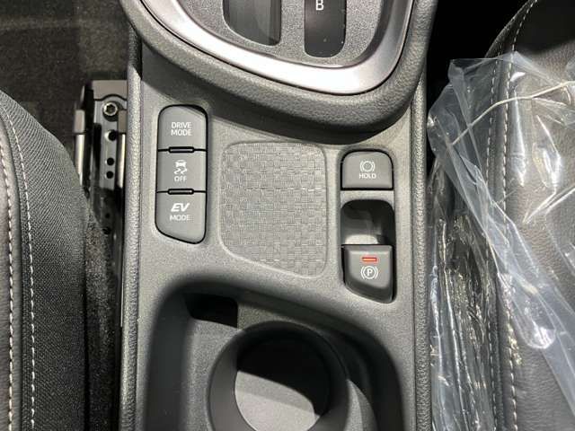 YARIS CROSS HYBRID