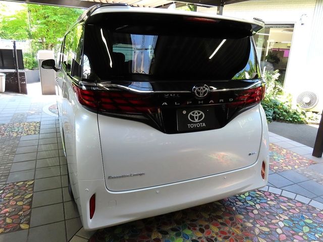 ALPHARD hybrid