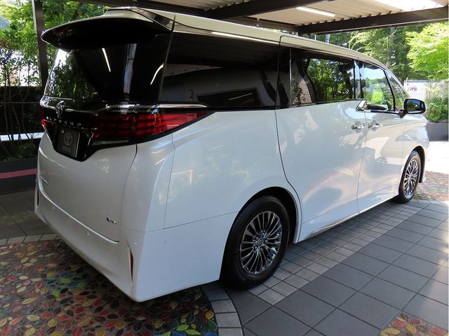 ALPHARD hybrid