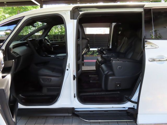 ALPHARD hybrid