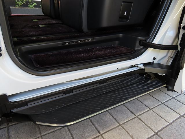 ALPHARD hybrid