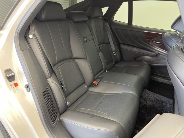 LEXUS LS500h