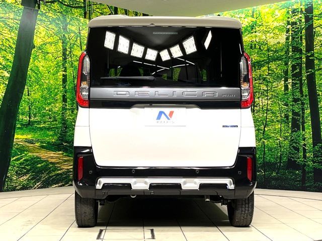 DELICA MINI