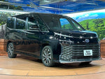 VOXY HYBRID