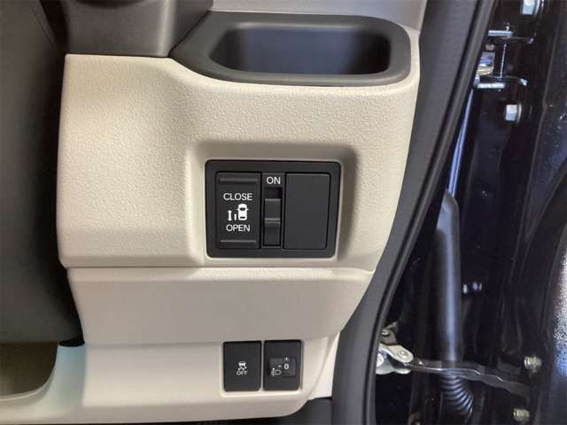 N BOX