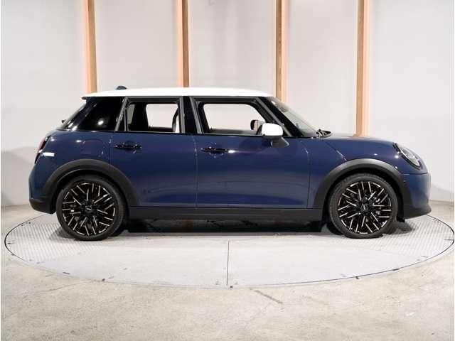 MINI COOPER 5DOOR