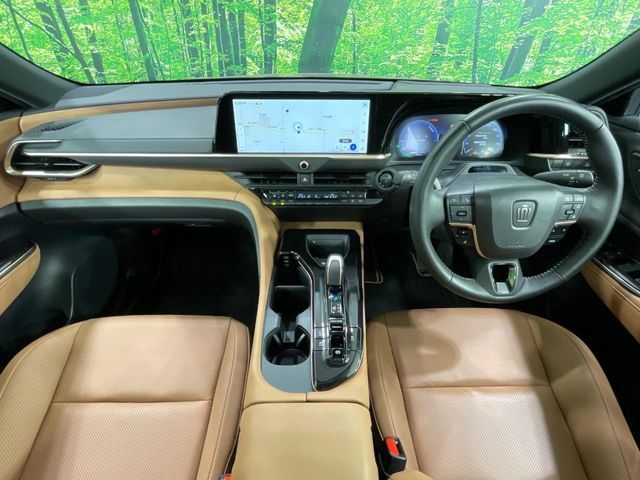 CROWN SPORT