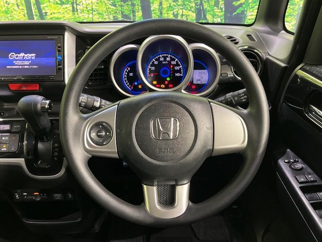 N BOX CUSTOM 4WD