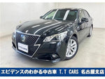 CROWN sedan hybrid