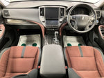 CROWN sedan hybrid