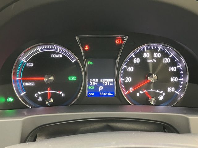 CROWN sedan hybrid