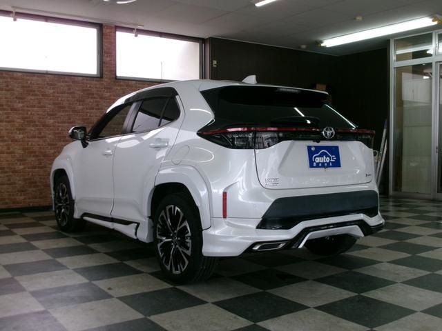 YARIS CROSS HYBRID