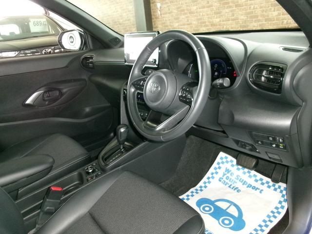 YARIS CROSS HYBRID
