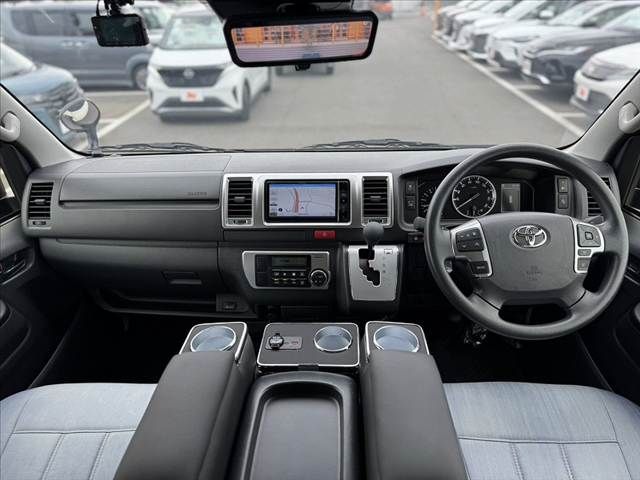 HIACE van 2WD