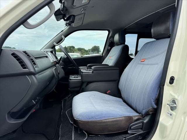 HIACE van 2WD