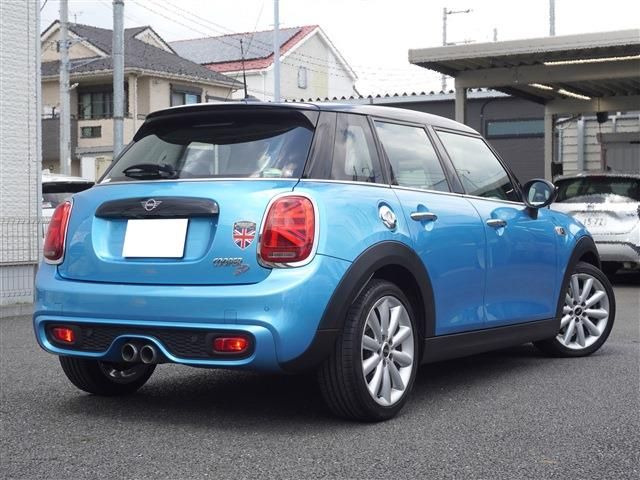 MINI COOPER SD 5DOOR