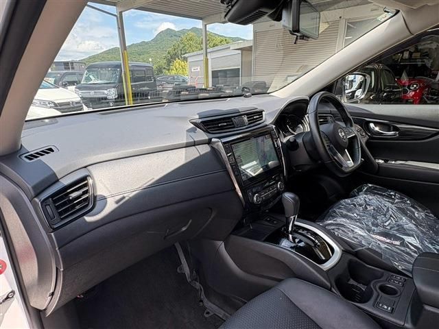 X-TRAIL 2WD