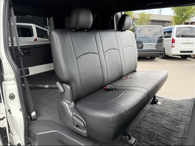 HIACE van 4WD