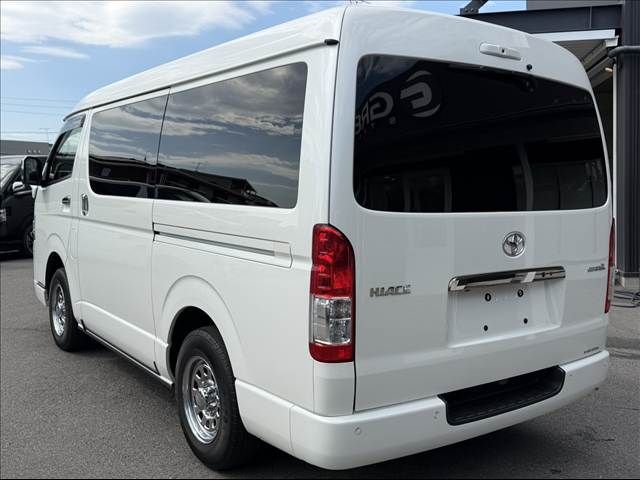 HIACE van 4WD