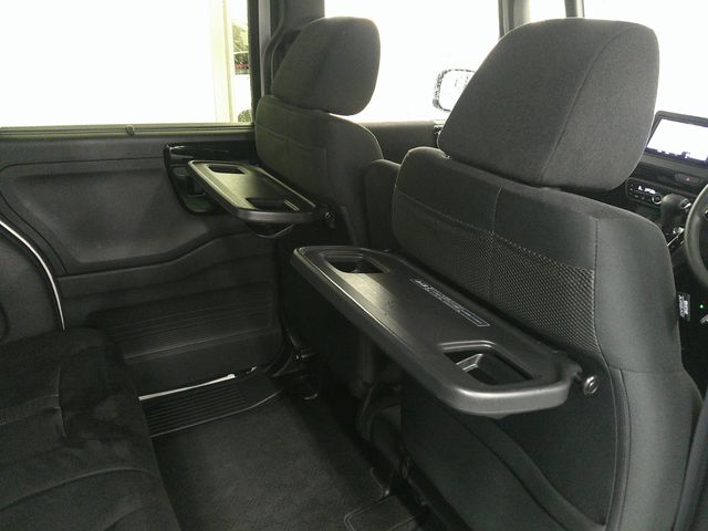 N BOX CUSTOM 4WD