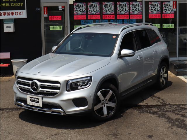 MERCEDES BENZ GLB
