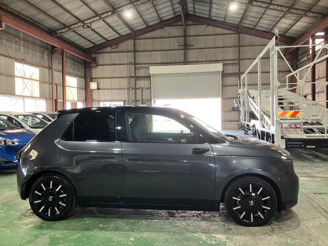 Honda e
