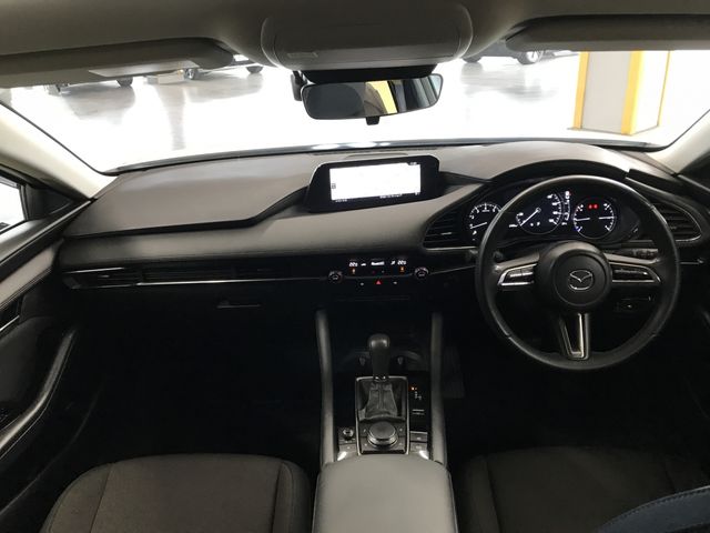 MAZDA3 SEDAN