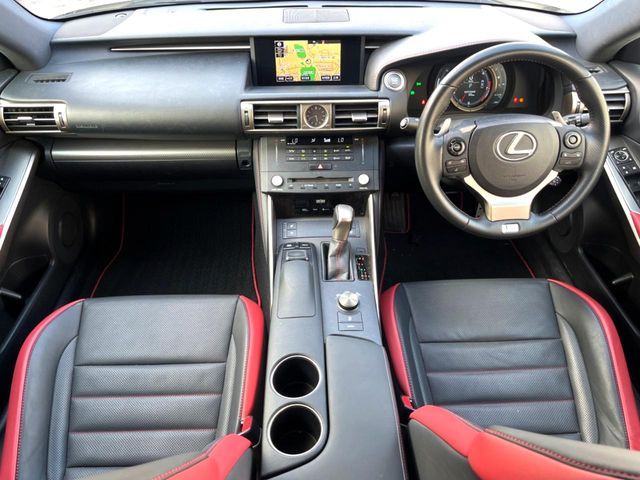 LEXUS IS350