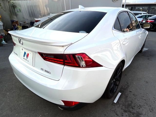 LEXUS IS350