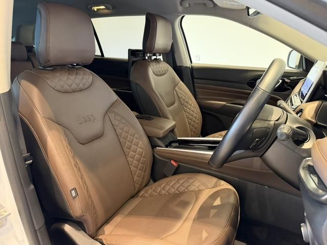 JEEP COMMANDER