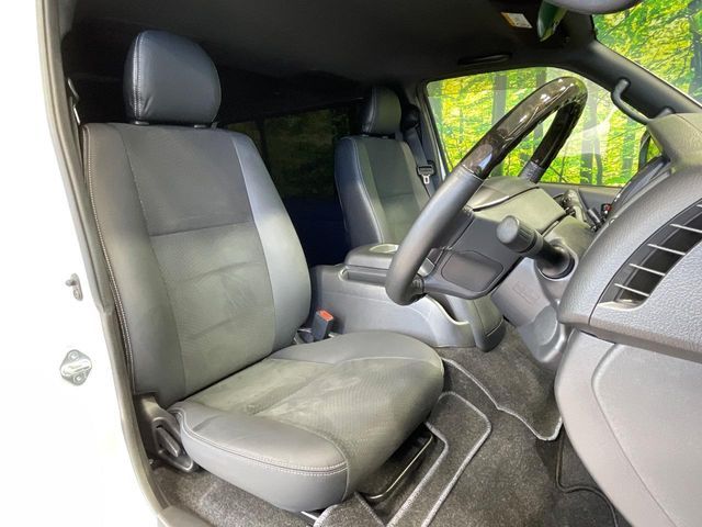 HIACE van 2WD