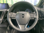CROWN sedan hybrid
