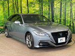 CROWN sedan hybrid