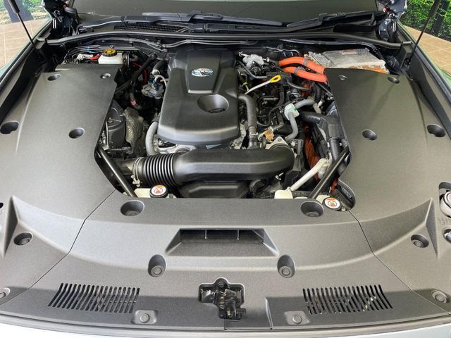 CROWN sedan hybrid