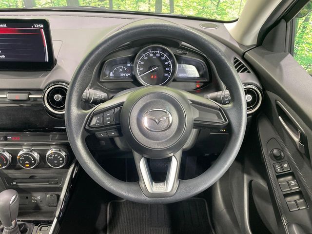 MAZDA2