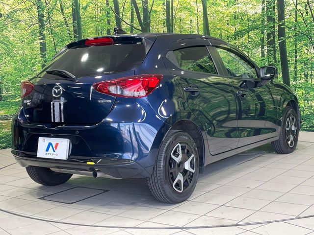 MAZDA2