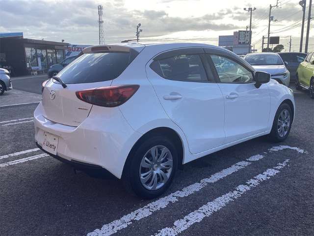 MAZDA2
