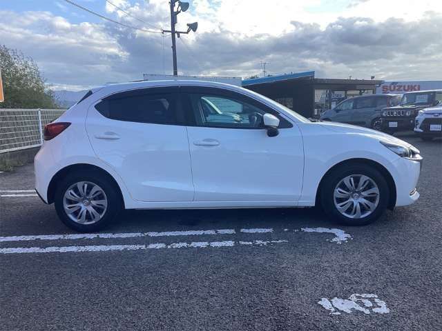 MAZDA2