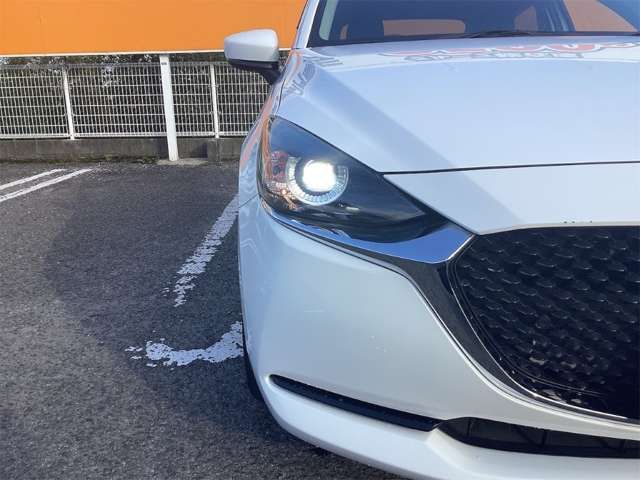 MAZDA2